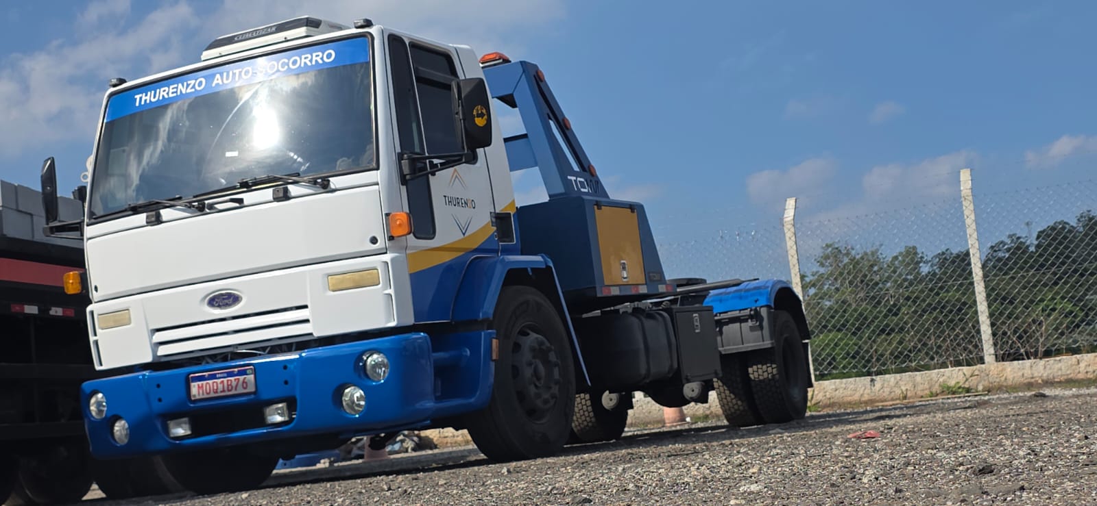 Guincho pesado Thurenzo Ford Cargo com lança